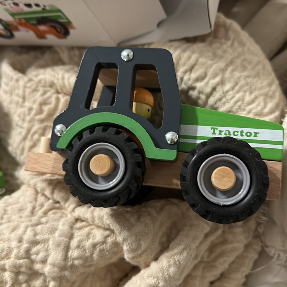 Wooden Tractor Toys for Toddlers 1-3, Baby Vehicle Toys Hand Push Car,Green - Picture 5 of 6